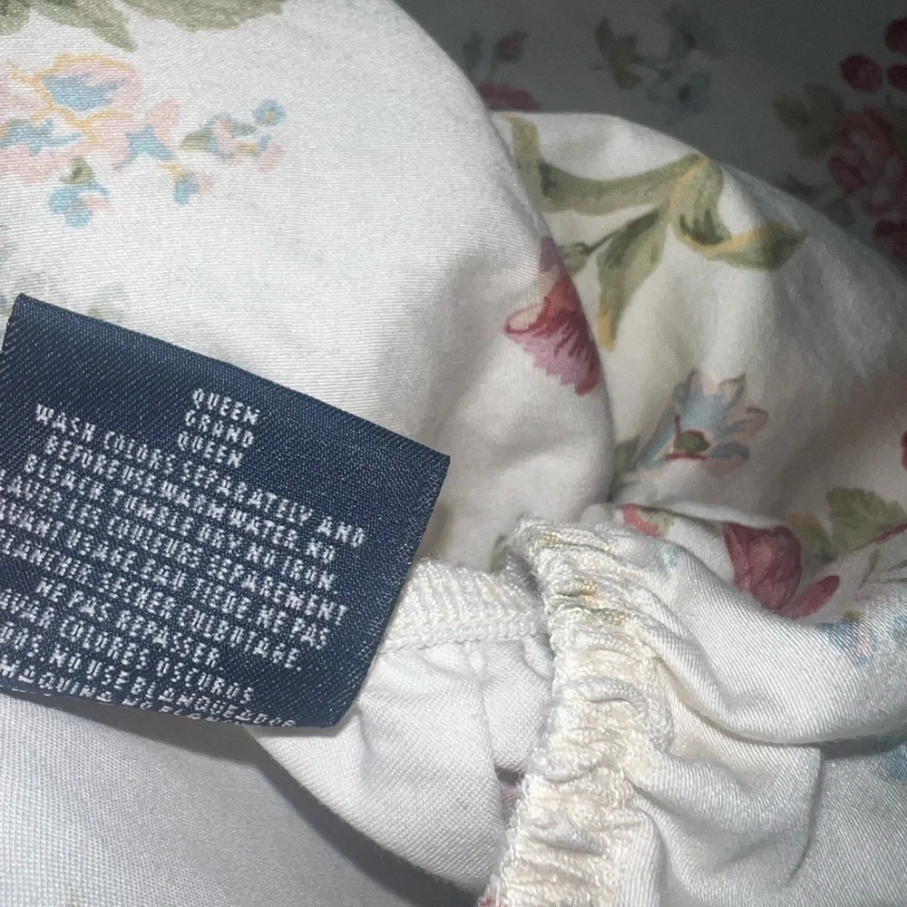 Ralph Lauren Emily Anne Ruffled Queen Sheet Set- 2 Pillowcases,1 Flat,1 Fitted